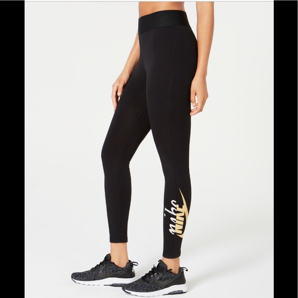 Nike Sportswear High Rise metallic-logo leggings